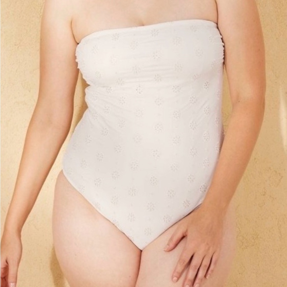 Shade & Shore White Eyelet Strapless High Leg Cheeky Swimsuit